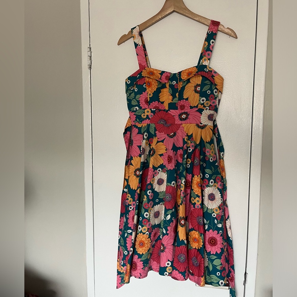 1940s pin-up Floral Summer dress with brand Eva Rose size small women
